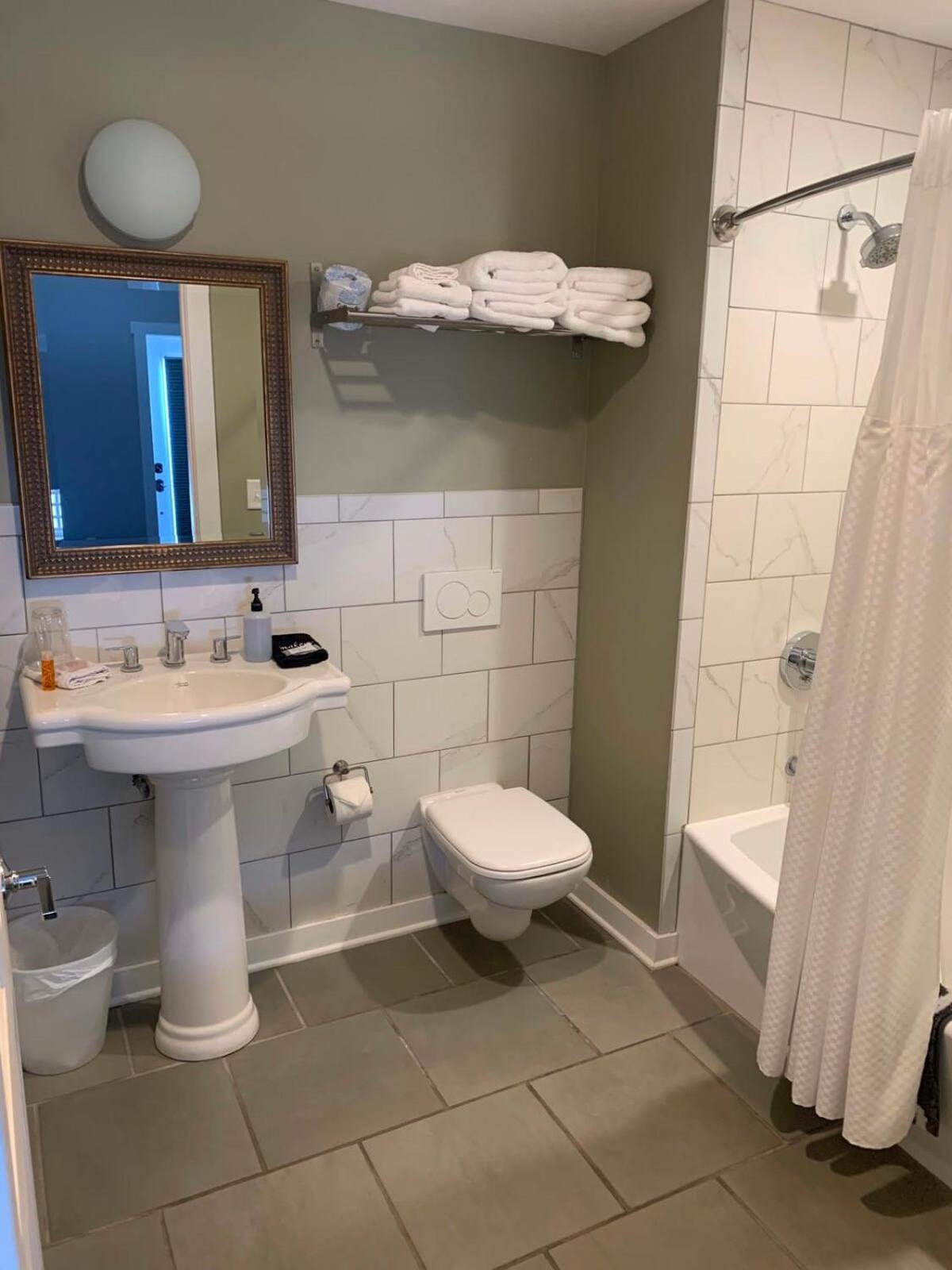 Northport Inn Boutique Hotel R207 ภายนอก รูปภาพ